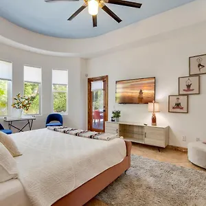 Holiday home A Beautiful Desert Escape With Everything Need, Palm Springs