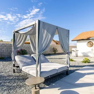 Holiday home Cozy With Pool Moutain View 3675, Palm Springs