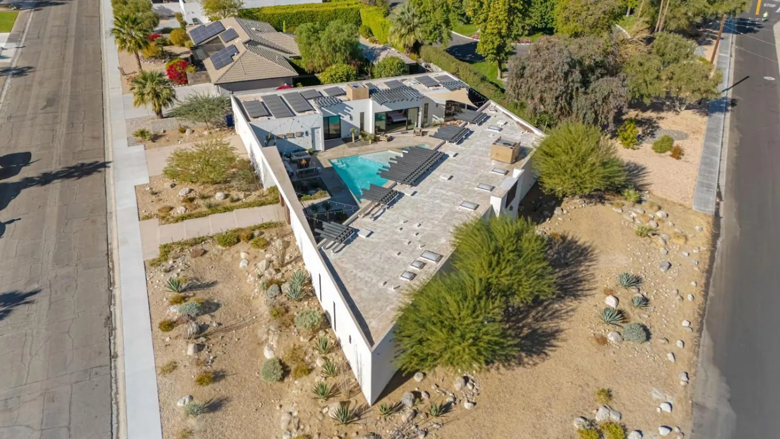 Spectacular Resort-Style Oasis By Rather Be Properties Palm Springs United States