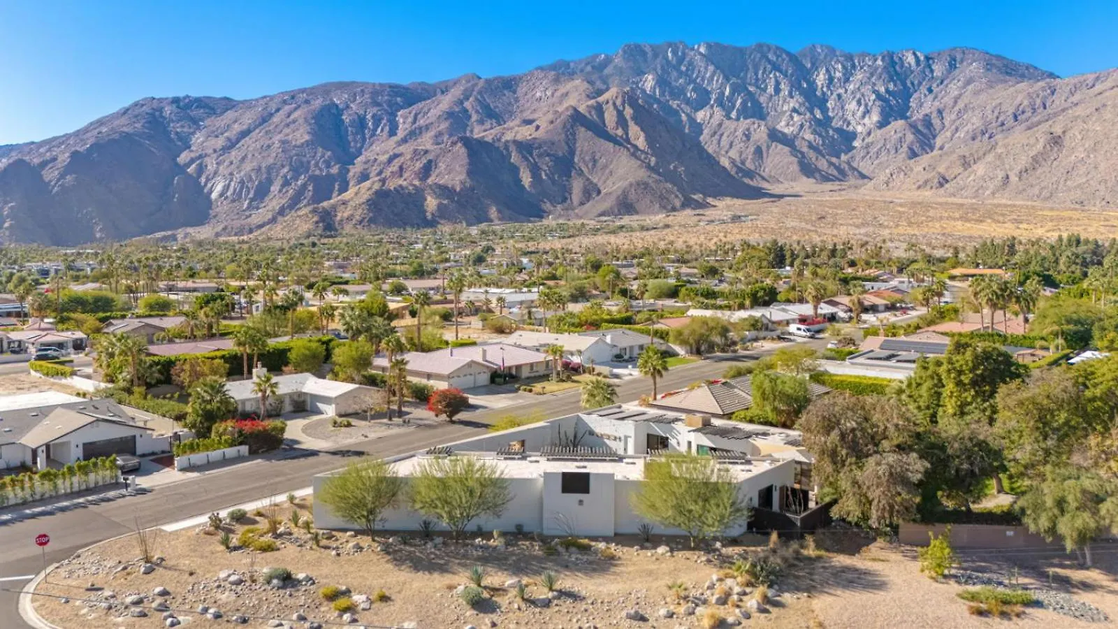 Holiday home Spectacular Resort-Style Oasis By Rather Be Properties Palm Springs