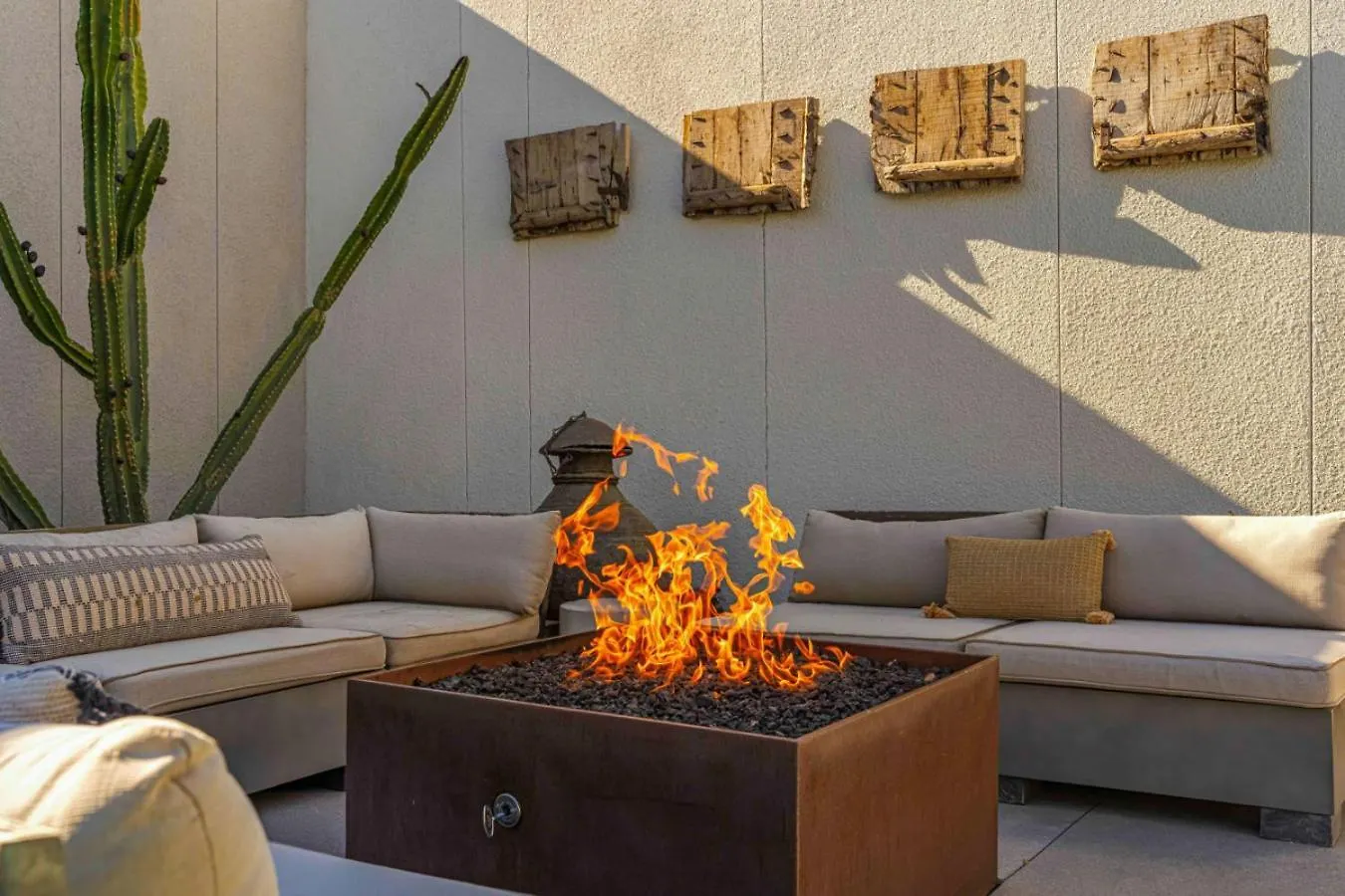 Spectacular Resort-Style Oasis By Rather Be Properties Palm Springs 0*,  United States